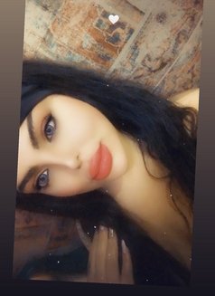 Razan - Acompañantes transexual in Beirut Photo 8 of 12