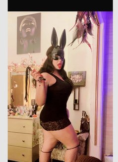 Razan 20cm - Transsexual escort in Beirut Photo 9 of 23