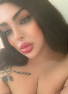 Razan 20cm - Transsexual escort in Beirut Photo 22 of 23