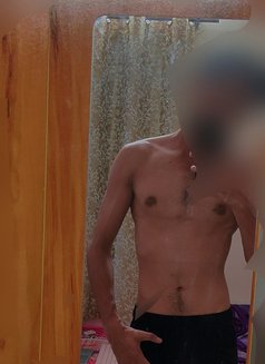Raze - Individual male escort, privacy - masseur in Pune Photo 1 of 3