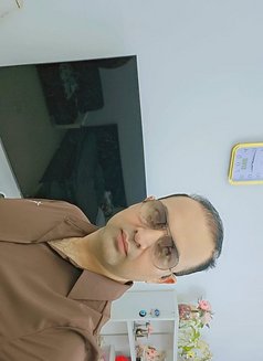 Razz - Male escort in Dubai Photo 8 of 8