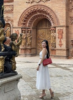 REA🇨🇳 - escort in Singapore Photo 6 of 8