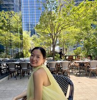 Rea - puta in Singapore