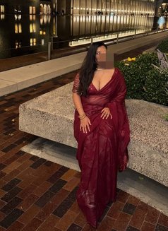 Bhabhi cam - escort in Ahmedabad Photo 3 of 3