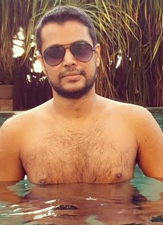 Ready to Pamper a Sugar Mommy - Acompañante masculino in Colombo Photo 1 of 2
