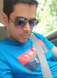 Ready to Pamper a Sugar Mommy - Acompañante masculino in Colombo Photo 2 of 2