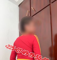 Reagan Foxx - puta in Abidjan