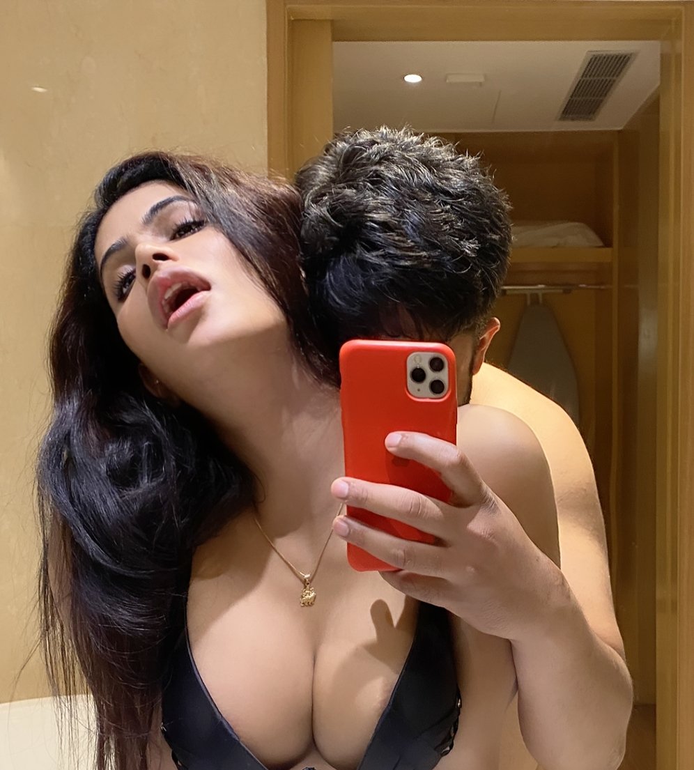 996px x 1105px - REAL ALINA, Indian Transsexual escort in New Delhi