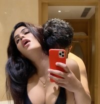 REAL ALINA - Transsexual escort in New Delhi
