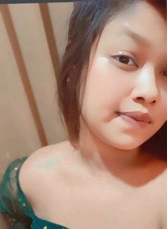 real and cam both available - escort in Kolkata Photo 6 of 6