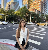 Real and Pure - puta in Makati City Photo 19 of 19
