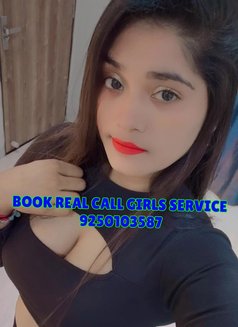 Real Call Girls in Goa Trusted Services - Agencia de putas in Candolim, Goa Photo 5 of 5