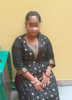 Real & cam service provider - Agencia de putas in Kolkata Photo 4 of 4