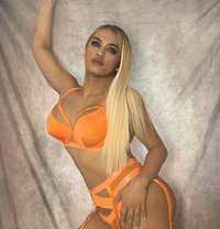 REAL DEAL MAXINE 4 PINNACLE OF HAPPINESS - Transsexual escort in Bangkok