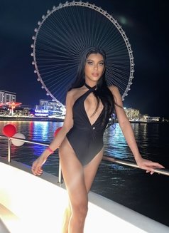 "VERSA BEST CUM" - Transsexual escort in Manila Photo 4 of 25