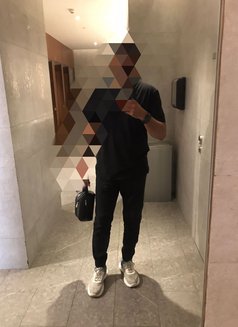 Real Female Companion - Male escort in Colombo Photo 2 of 2