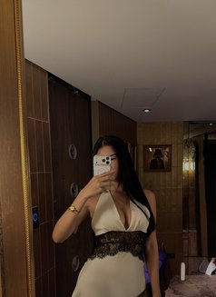 Japanese Flight Attendant meet/cam - escort in Taipei Photo 17 of 17