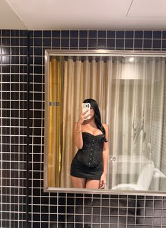 Japanese Flight Attendant meet/cam - escort in Taipei Photo 11 of 17