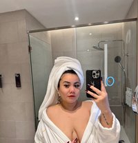 Real hoe is right here (juicy pussy ) - puta in Okinawa Island