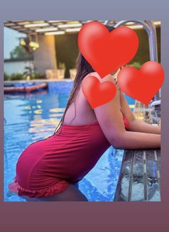 Real Hot Kerala Independent Girl - escort in Al Manama Photo 1 of 3