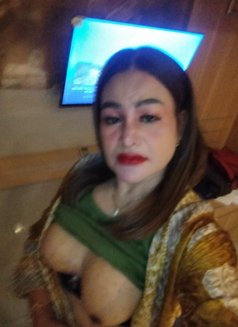 Real Hot Ts Febby - Transsexual escort in Indore Photo 8 of 9