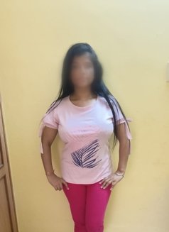 Real Housewife Available for Sex Cash Pa - Acompañantes transexual in Bangalore Photo 2 of 4