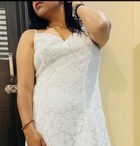 REAL INDEPENDENT HOUSEWIFE IN NOIDA - companion in Noida