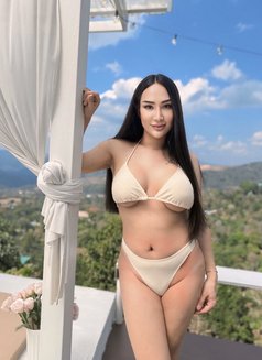 Real Jejee's sweet big dick - Transsexual escort in Pattaya Photo 2 of 17