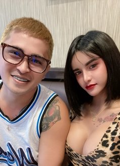 REAL LIFE ( FAMILY STROKE ) Both7inch - Transsexual escort in Manila Photo 13 of 14
