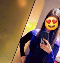 Real meeet service for Outcall pune - puta in Pune Photo 1 of 2