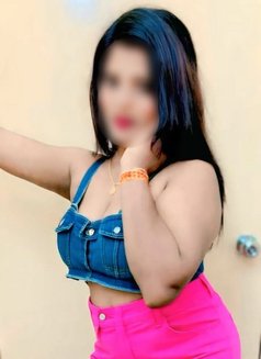 real meet and cam - puta in Mumbai Photo 9 of 12