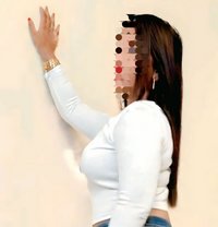 real meet and cam - escort in Mumbai