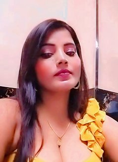 Real Meet and Cam - puta in Mumbai Photo 1 of 4