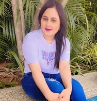 real meet and cam - escort in Mumbai