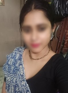 Real meet and cam service available - puta in Thane Photo 2 of 2