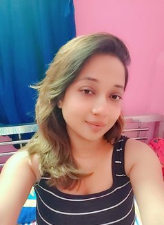 Real meet and cam session - escort in Kolkata Photo 3 of 4