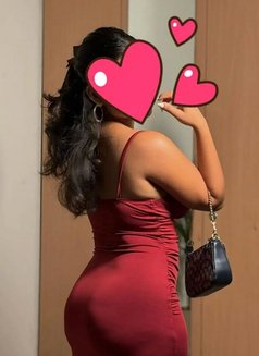Real Meet and Cam Session 24🤍 12 ? - puta in Kolkata Photo 1 of 3