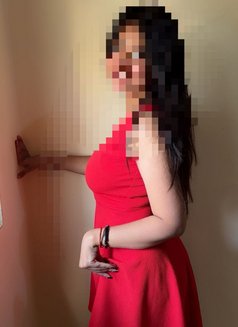 real meet and cam show - puta in Bangalore Photo 1 of 2