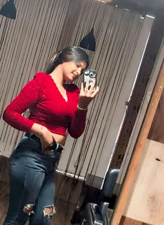 Real meet and cam show - escort in Hyderabad Photo 1 of 1