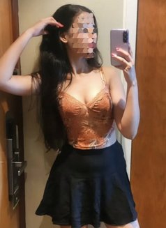 Real meet and Cam show - escort in Hyderabad Photo 2 of 4