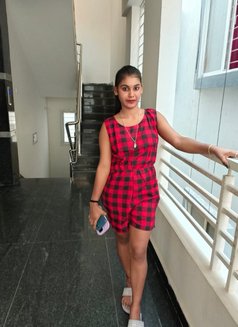 Real meet and cam show - puta in Hyderabad Photo 2 of 2
