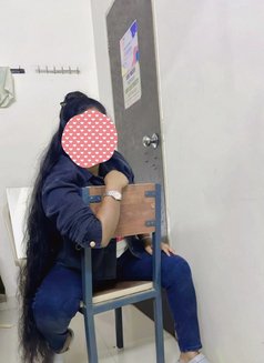 real meet and cam show - escort in Pune Photo 1 of 3