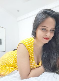 🦋🥀ᴾṛ༏վǟ𝑛ӄᵅ🥀 (Real Meet and Cam Show) - puta in Bangalore Photo 1 of 2