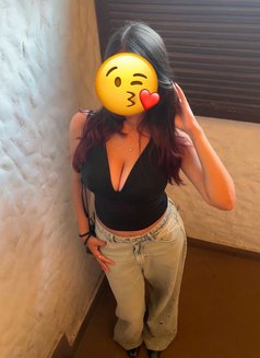 ꧁🦋 REAL MEAT AND CAM SHOW - puta in Bangalore Photo 2 of 4