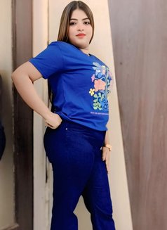 Real Meet and Live Cam service - escort in Mumbai Photo 1 of 12