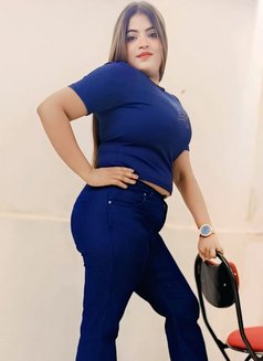 Real Meet and Live Cam service - escort in Mumbai Photo 6 of 12