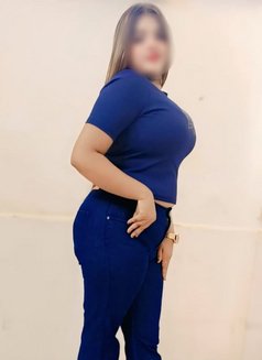 Real Meet and Live Cam service - escort in Mumbai Photo 9 of 12