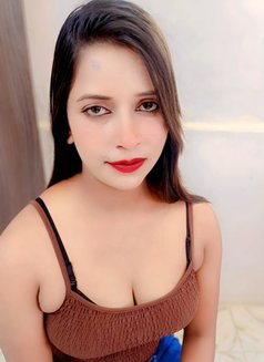Real Meet and Live Cam Service - escort in Mumbai Photo 3 of 5