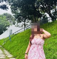 Real Meet and paid live cam session - escort in Hyderabad Photo 3 of 3