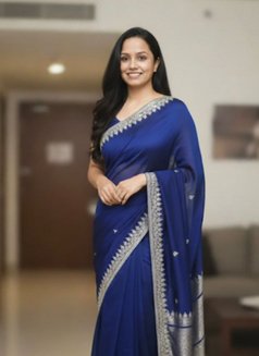 Real Meet and paid live cam session - escort in Coimbatore Photo 4 of 5